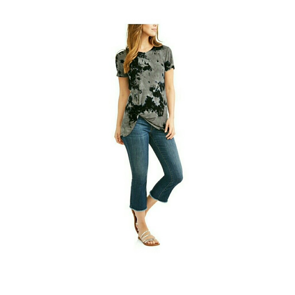 Tie dye knot shirt